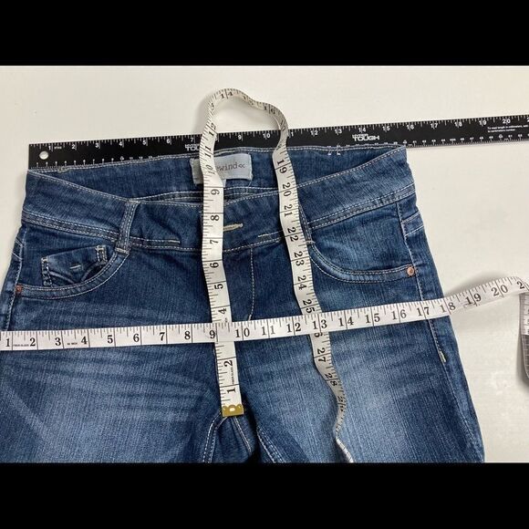 REWIND, Women’s Jean Shorts, Blue, Size 9, distressed - Picture 9 of 13